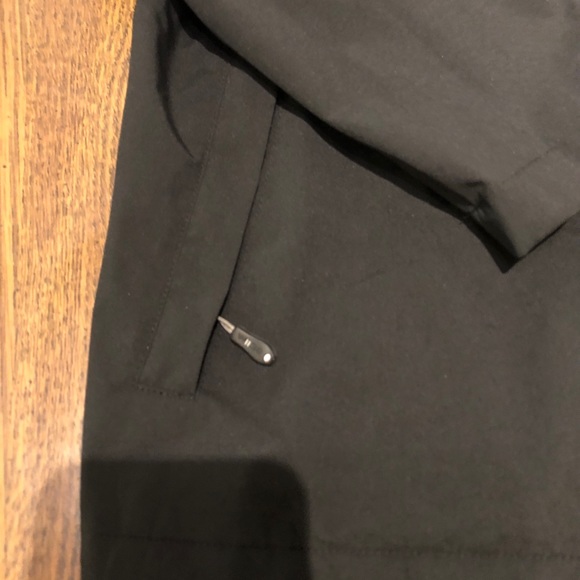 NEW😎 blk rain jacket!!!! - Picture 3 of 8